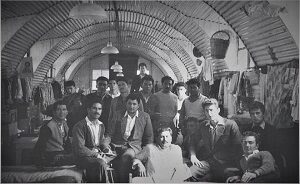 Κύπρος 1958: Μ. Πέμπτη και Μ. Παρασκευή με τους αγωνιστές στα κρατητήρια